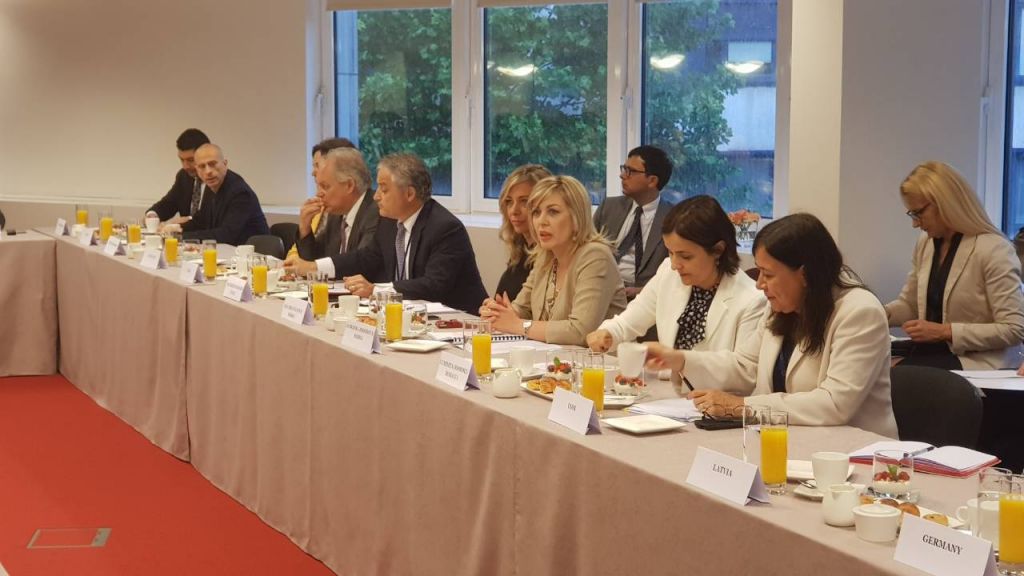 Ј. Јоксимовић: На Србију се рачуна и зато је позивају да иде брже