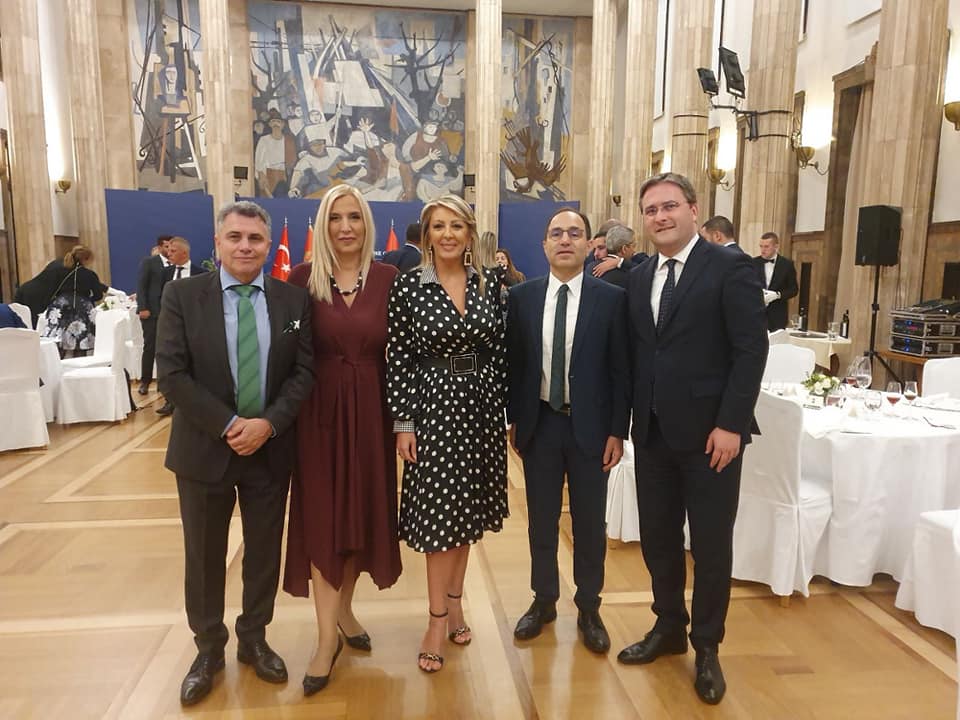Ministar za evropske integracije Jadranka Joksimović prisustvovala je večeri koju je priredio predsednik Srbije Aleksandar Vučić za zvanične delegacije koje učestvuju na samitu Otvoreni Balkan