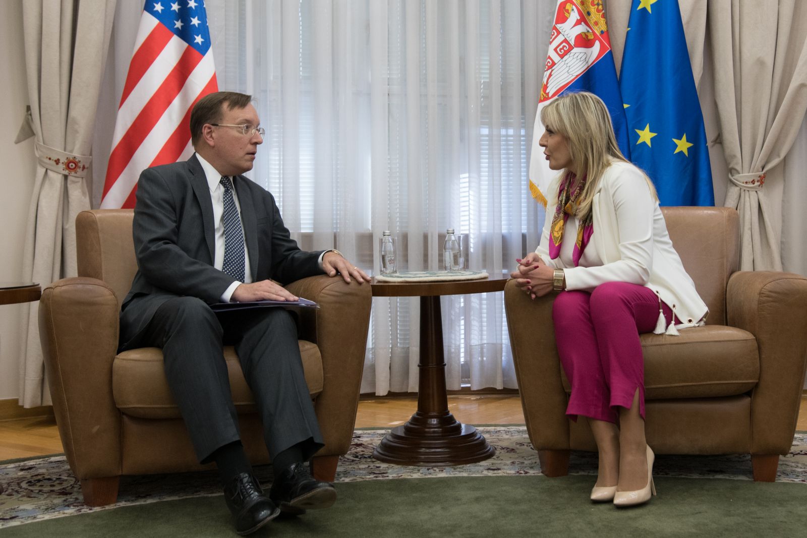 Ј. Јоксимовић и Костеланчик: Србија значајан регионални партнер САД