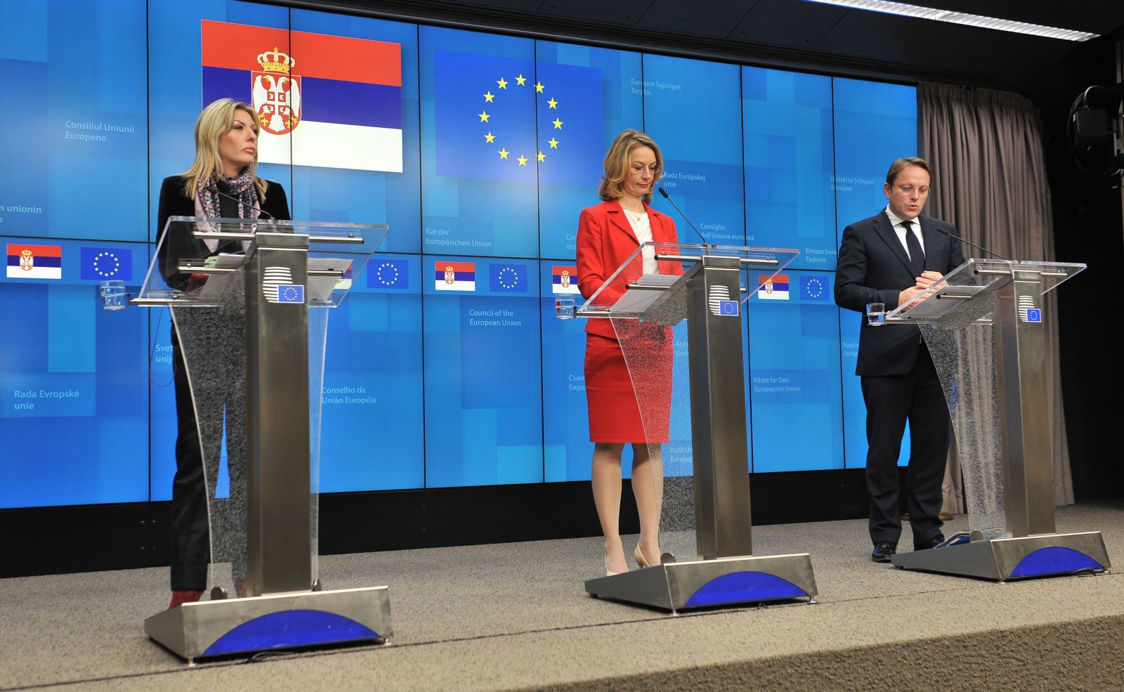 J. Joksimović: The opening of a chapter is proof that Serbia is implementing reforms