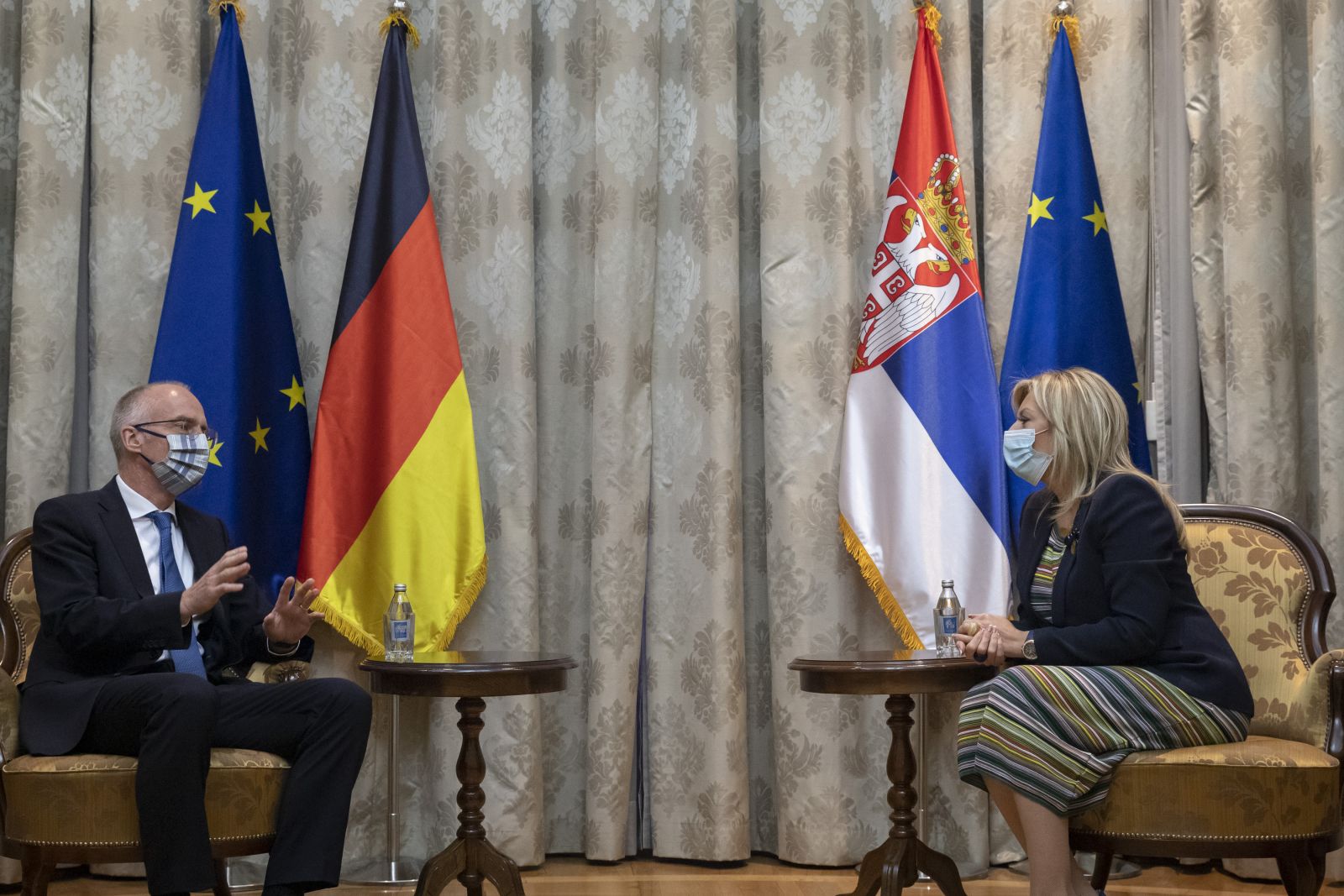 Јоксимовић и Шиб: Владавина права и дијалог кључни критеријуми за напредак на ЕУ путу 
