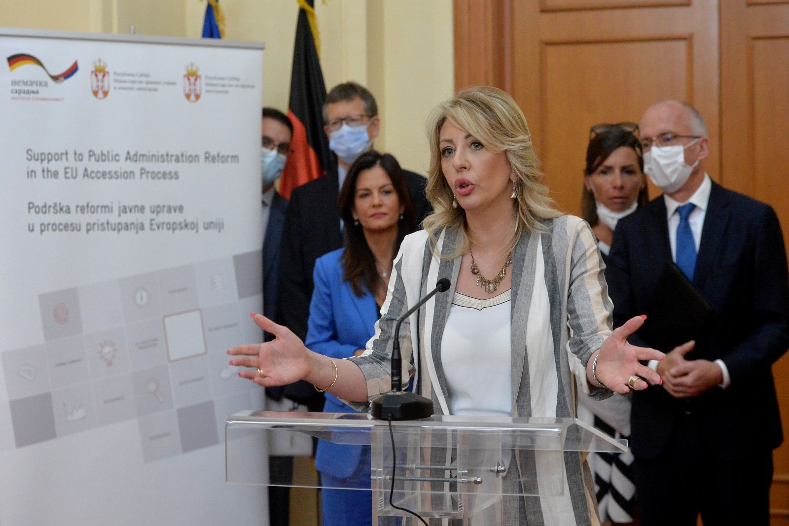 J. Joksimović: Srbija nastavlja da jača strukture za pristupni proces EU