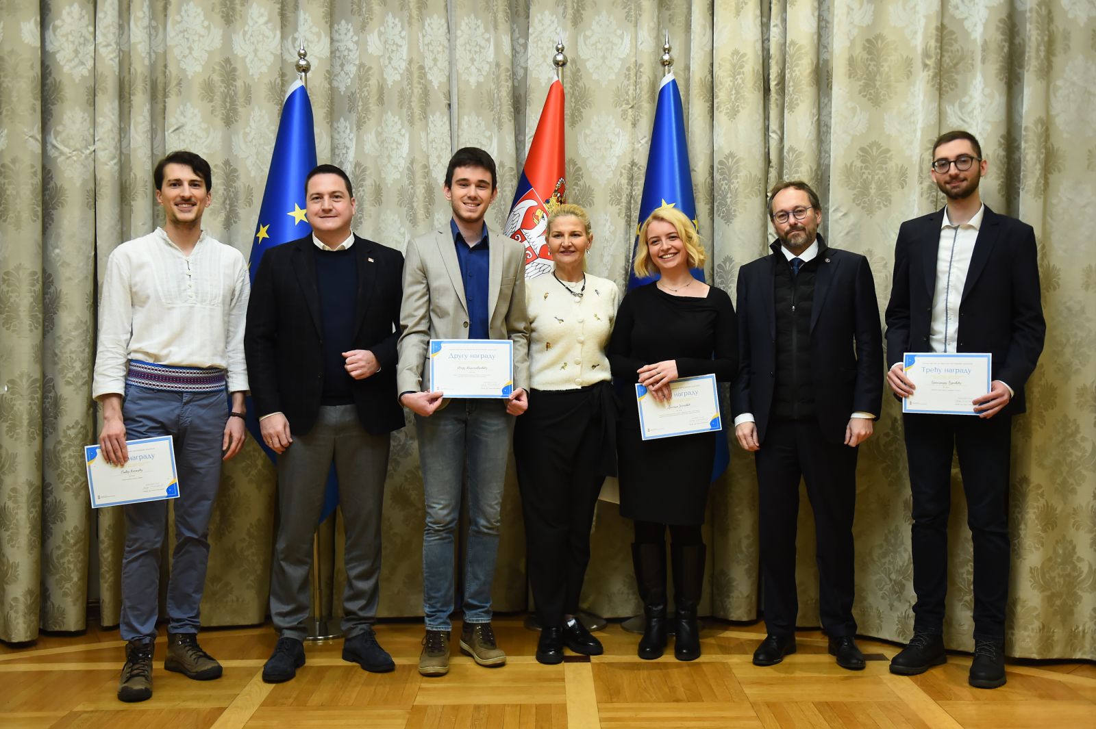 Miščević uručila nagrade studentima za najbolje radove o EU Miščević uručila nagrade studentima za najbolje radove o EU