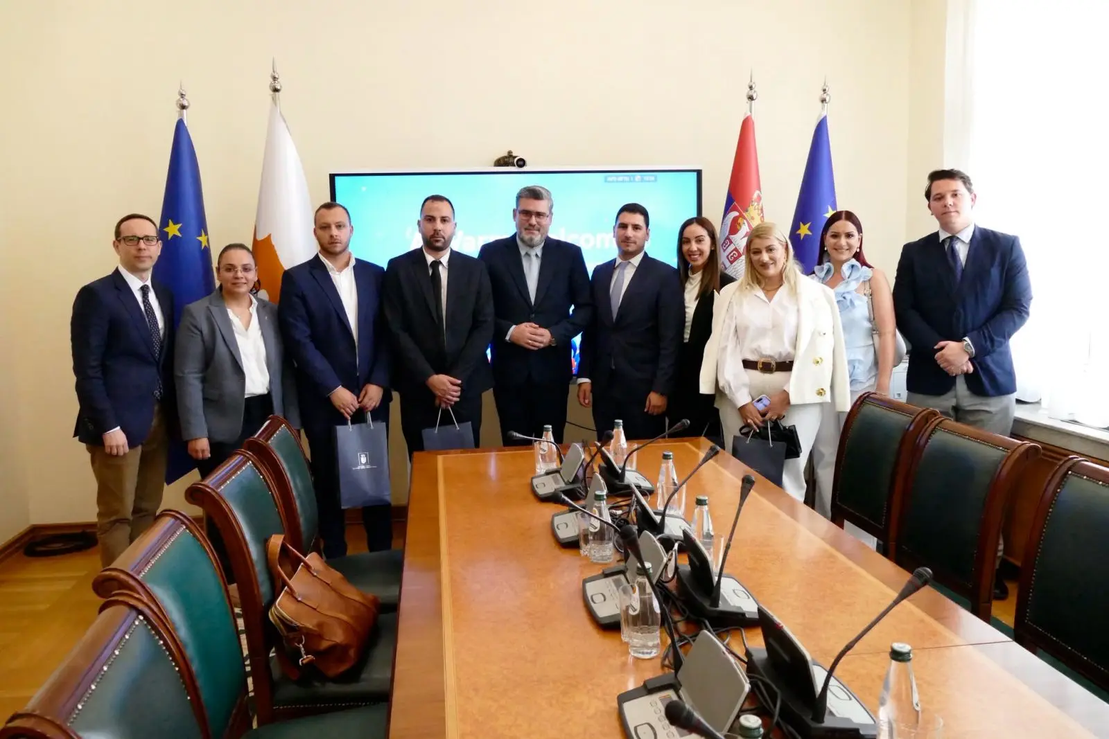 Састанак Старовића са делегацијом омладине Демократског савеза Кипра